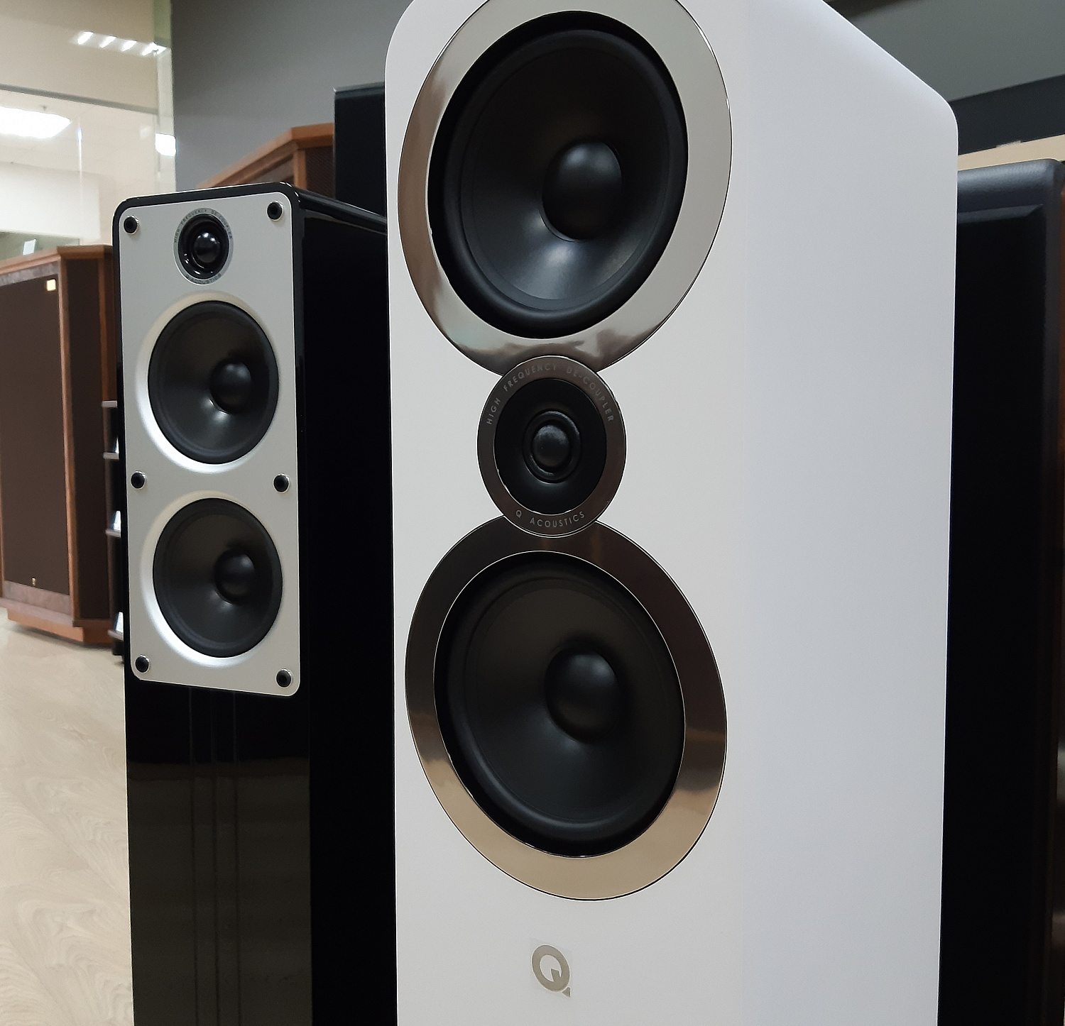 Q Acoustics в салоне ДАТ