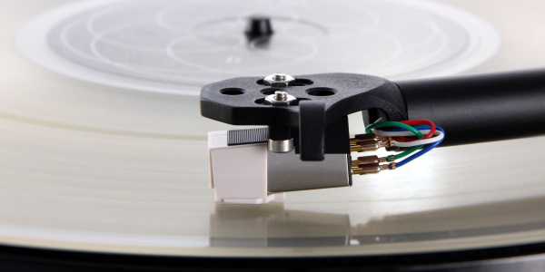 Звукосниматель Rega Carbon_3
