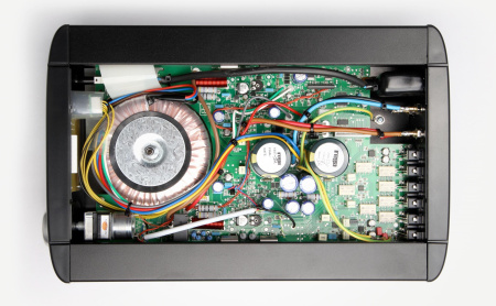 Интегральный усилитель Rega Brio_5